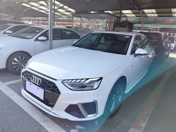 Фото 2 - Audi A4L