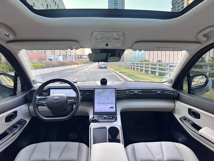 Фото 8 - Nio ES8