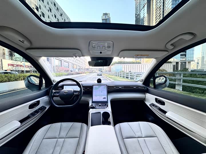 Фото 9 - Nio ES8