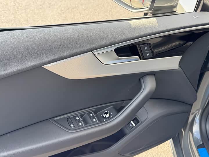 Фото 8 - Audi A5