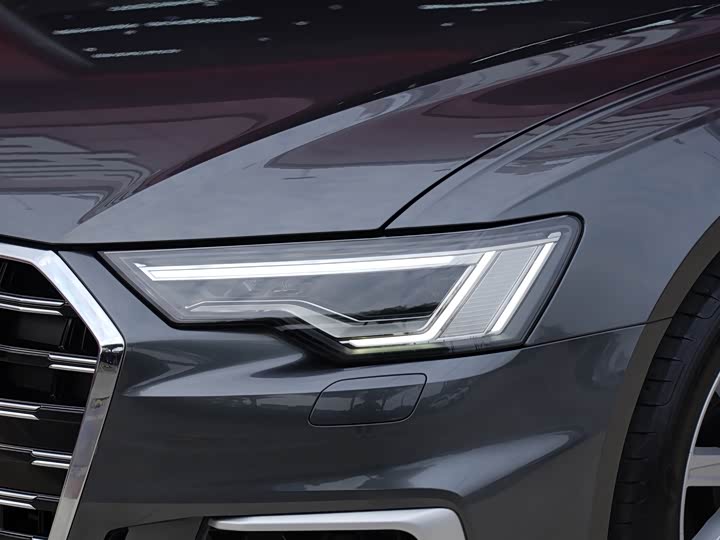 Фото 3 - Audi A6L