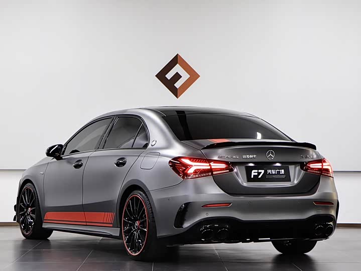 Фото 4 - Mercedes-Benz A-Class AMG