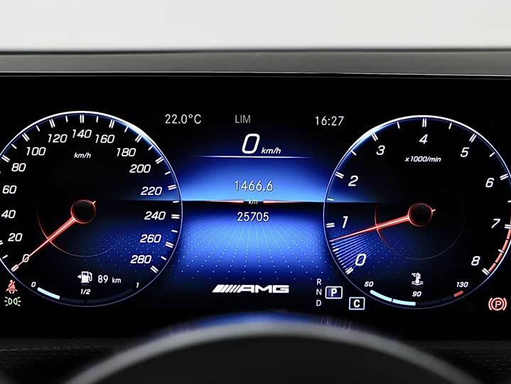 Фото 9 - Mercedes-Benz A-Class AMG