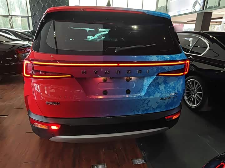 Фото 6 - Hyundai Custo