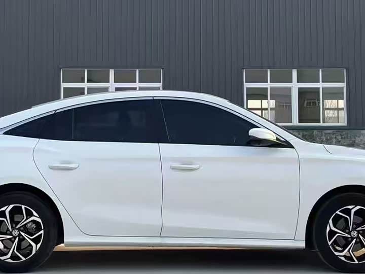 Фото 3 - MG Motor 5