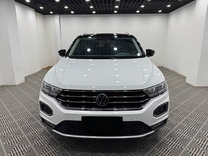 Фото 2 - Volkswagen T-Roc