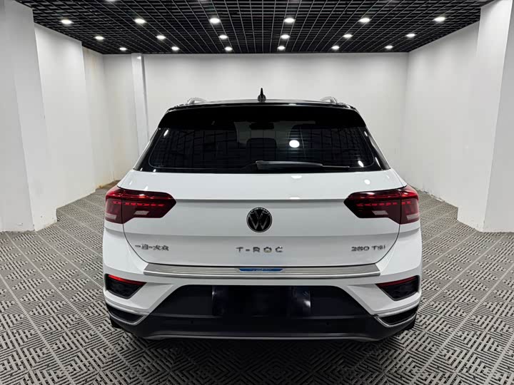 Фото 8 - Volkswagen T-Roc