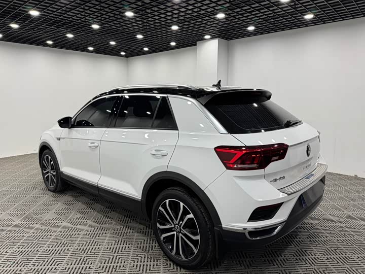 Фото 9 - Volkswagen T-Roc