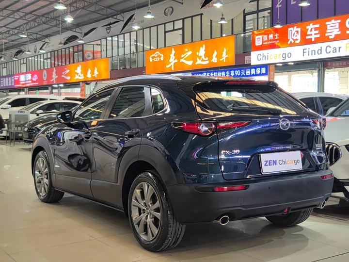 Фото 4 - Mazda CX-30