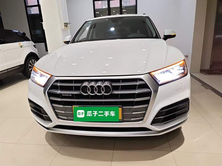 Фото 3 - Audi Q5L