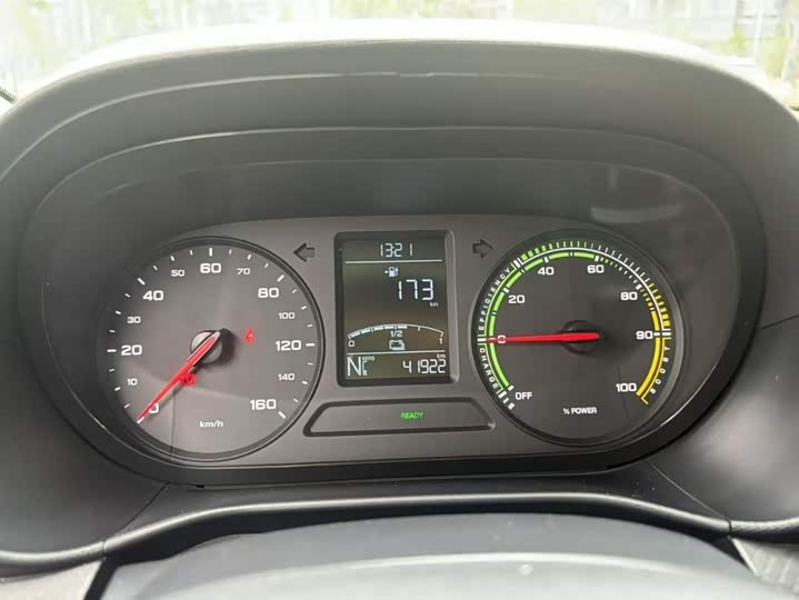 Фото 6 - Roewe Clever