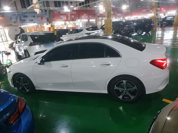 Фото 5 - Mercedes-Benz A-Class