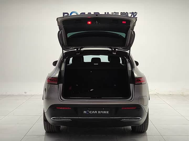 Фото 6 - Mercedes-Benz EQC