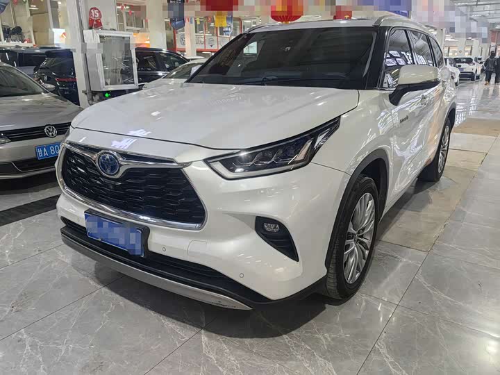 Фото 1 - Toyota Highlander