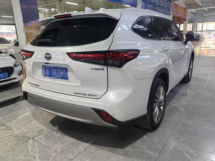 Фото 3 - Toyota Highlander