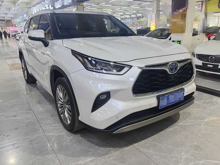 Фото 6 - Toyota Highlander