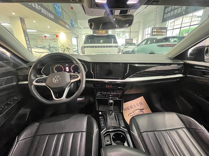 Фото 9 - Volkswagen Passat