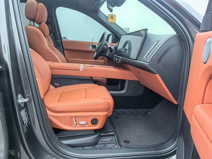 Фото 7 - LiXiang L6