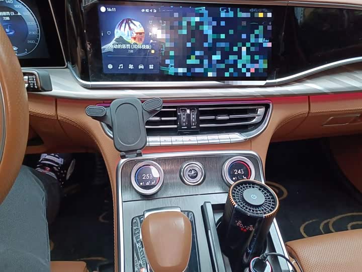 Фото 6 - Hongqi H9