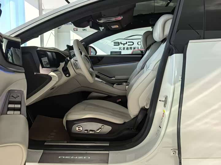 Фото 3 - Denza Z9