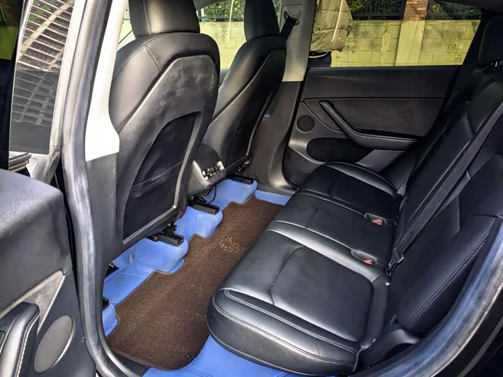 Фото 6 - Tesla Model Y