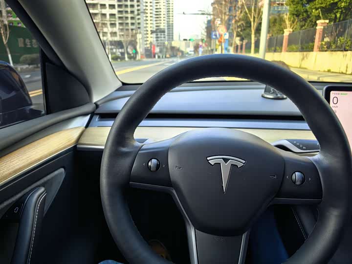 Фото 9 - Tesla Model Y