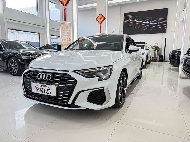 Фото 1 - Audi A3