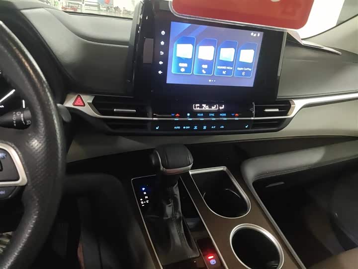 Фото 5 - Toyota Sienna