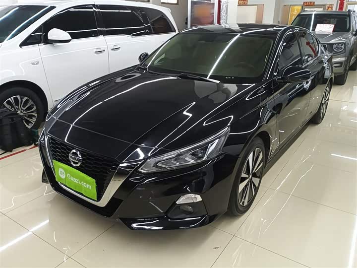 Фото 1 - Nissan Teana