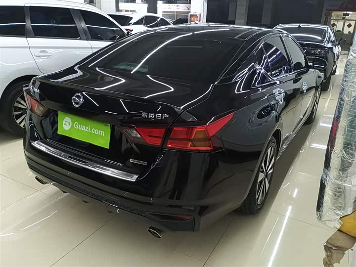 Фото 7 - Nissan Teana