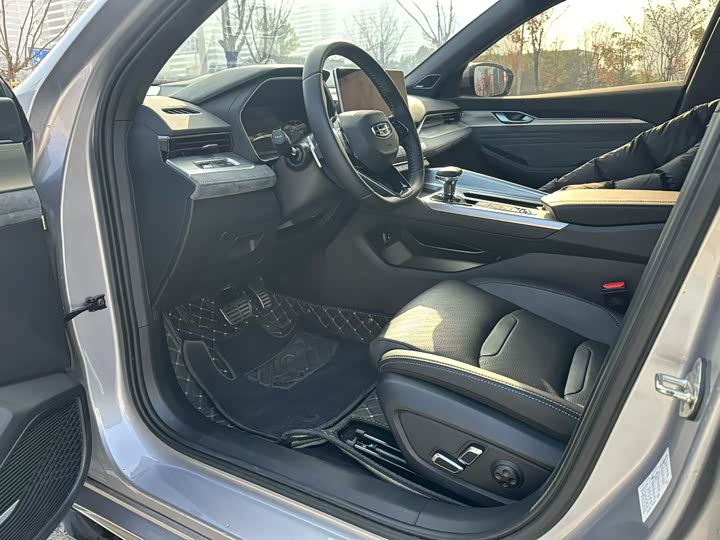 Фото 4 - Geely Preface