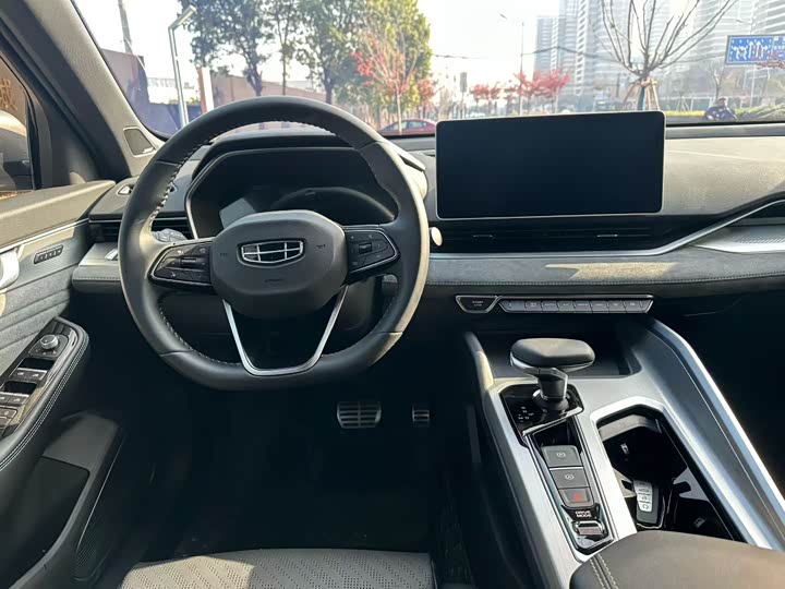 Фото 6 - Geely Preface