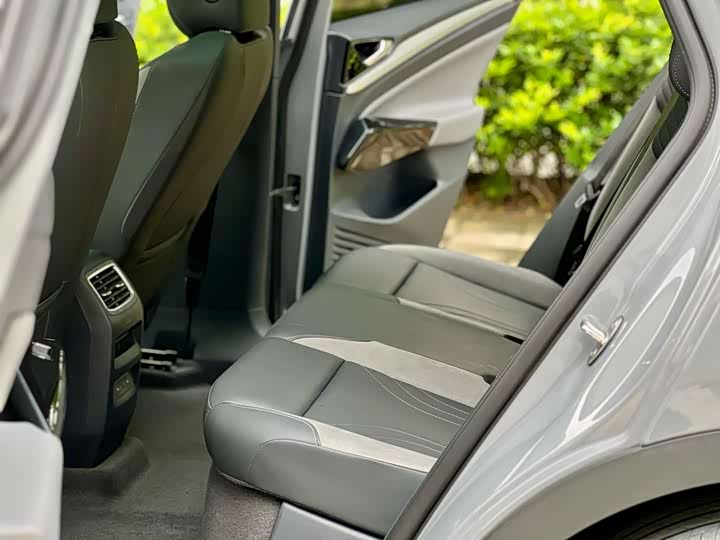 Фото 9 - Volkswagen ID.4 Crozz