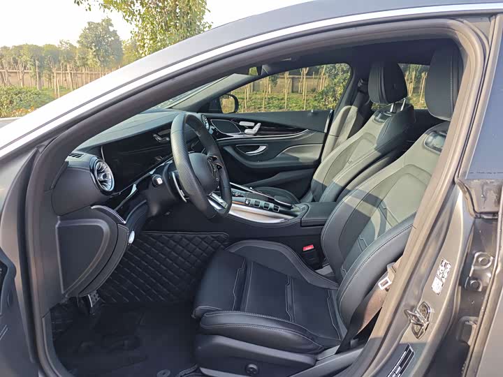 Фото 7 - Mercedes-Benz AMG GT