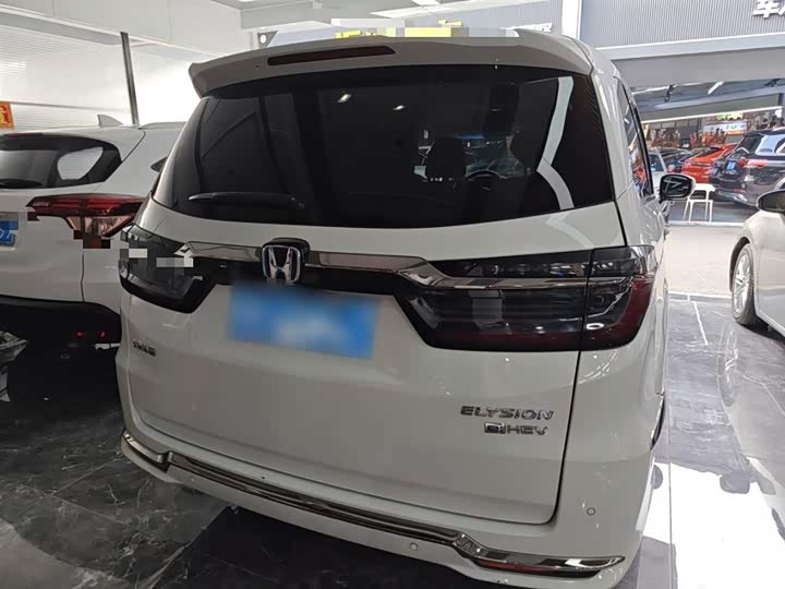 Фото 6 - Honda Elysion