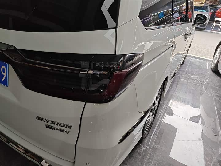 Фото 8 - Honda Elysion