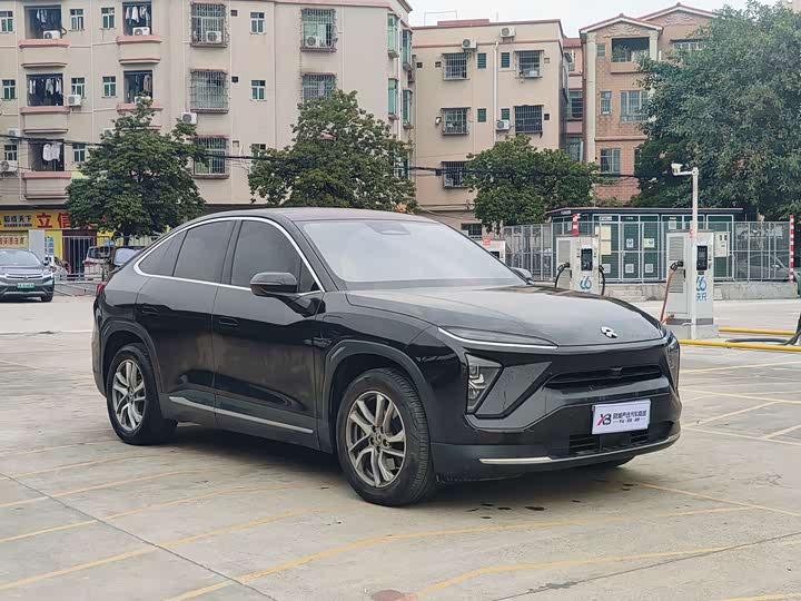 Фото 3 - Nio EC6