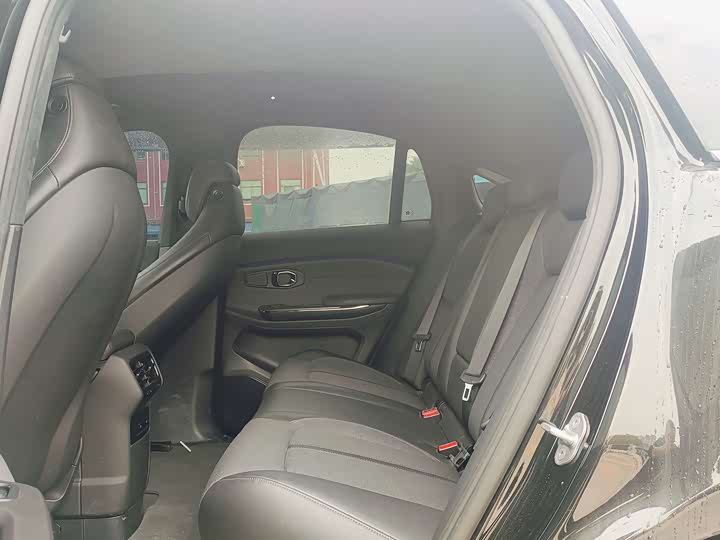 Фото 9 - Nio EC6