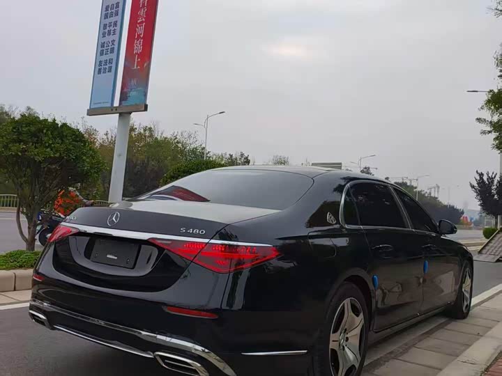 Фото 3 - Mercedes-Benz Maybach S-Class