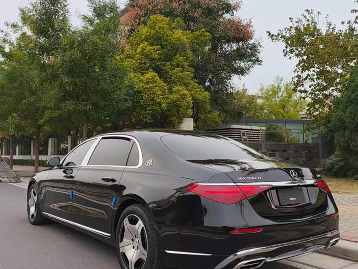 Фото 4 - Mercedes-Benz Maybach S-Class
