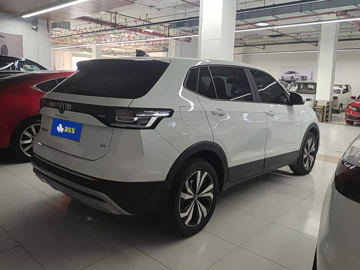 Фото 3 - Volkswagen Tharu