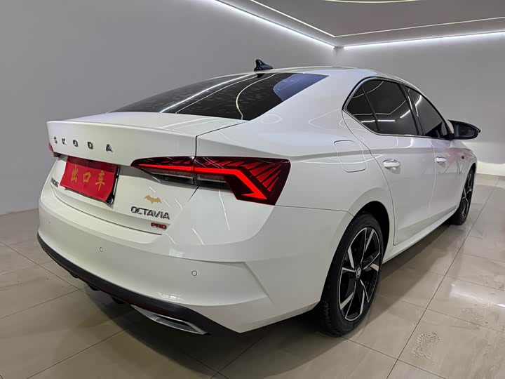 Фото 4 - Skoda Octavia Pro