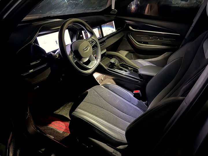 Фото 4 - Geely Monjaro