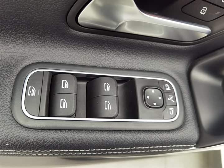 Фото 9 - Mercedes-Benz A-Class