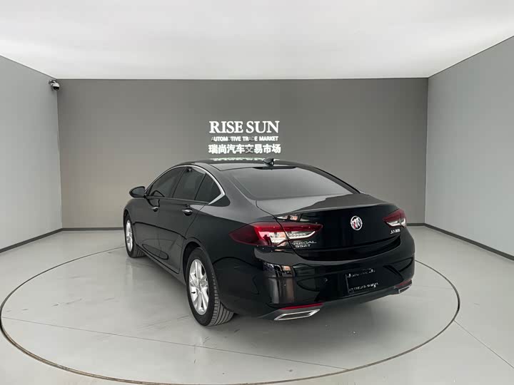 Фото 9 - Buick Regal