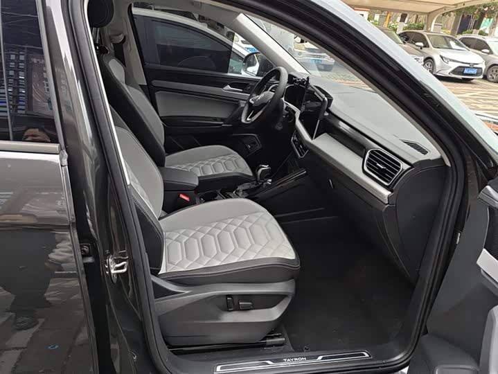 Фото 8 - Volkswagen Tayron