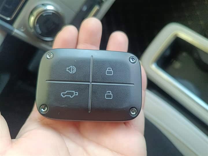 Фото 9 - Chery iCar V23