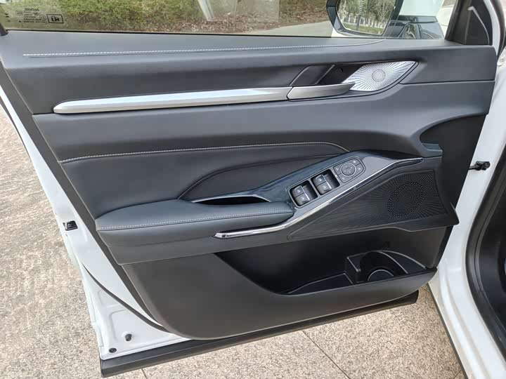 Фото 5 - Haval H6