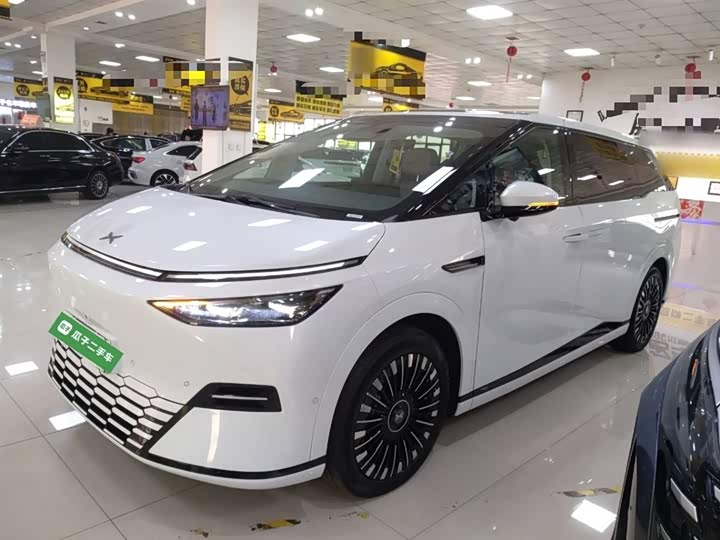 Фото 5 - XPeng X9