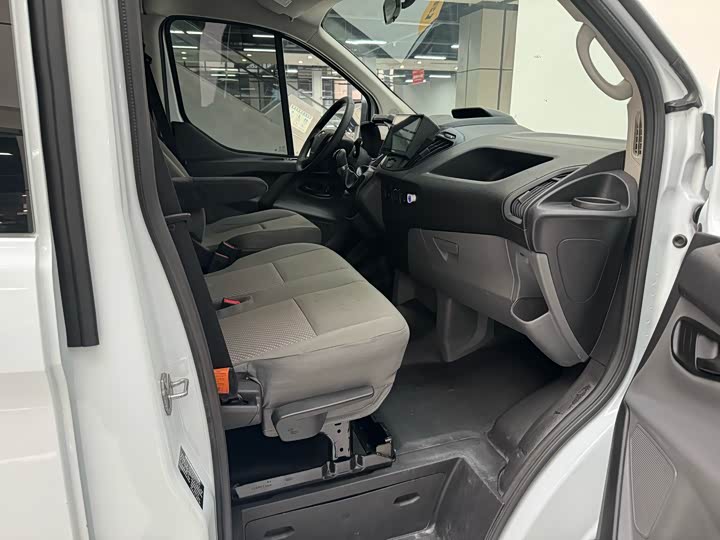 Фото 8 - Ford Transit